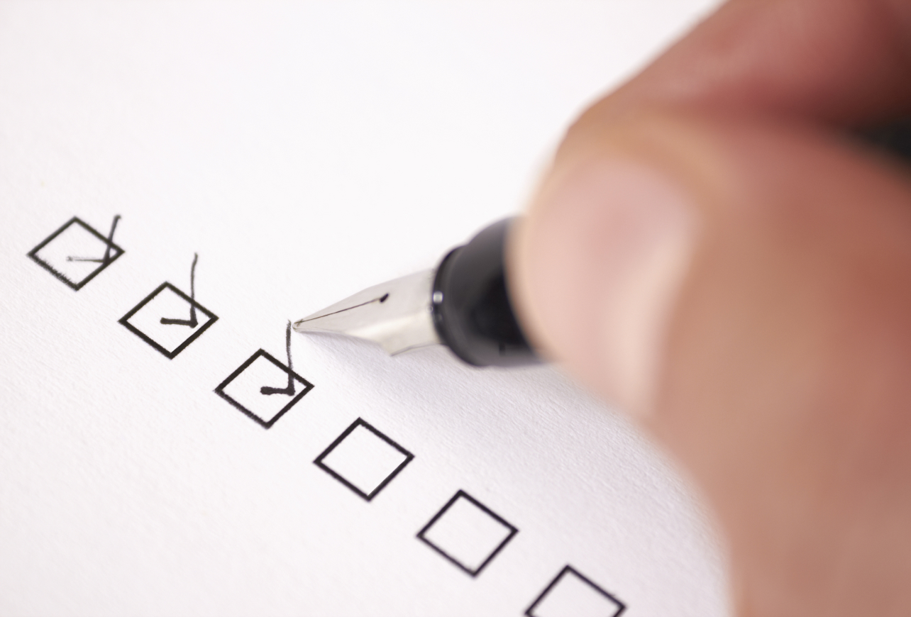 Checkliste, die zum Teil abgehakt ist
